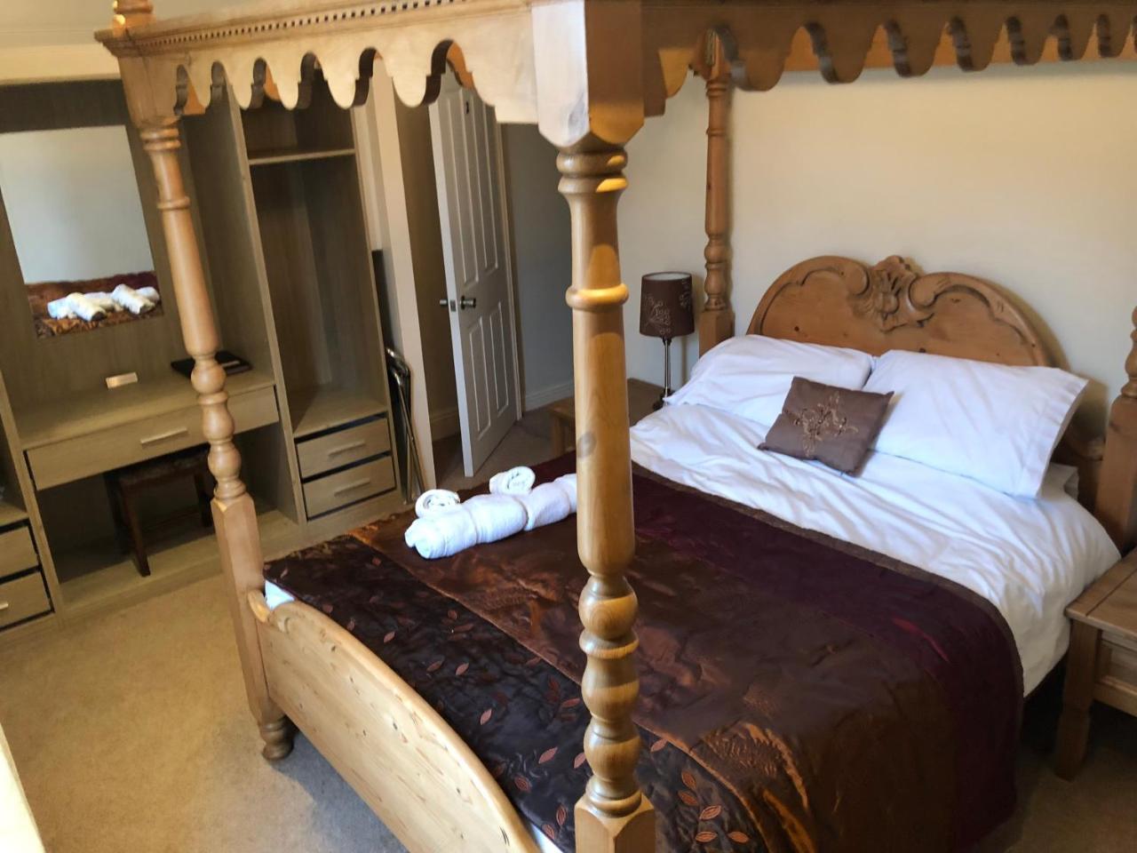 The Blacksmith Arms Bed & Breakfast Alton  Exterior photo